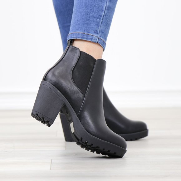Chelsea Chunky Block High Heel Ankle Boots Black Synthetic Leather - Picture 4 of 12